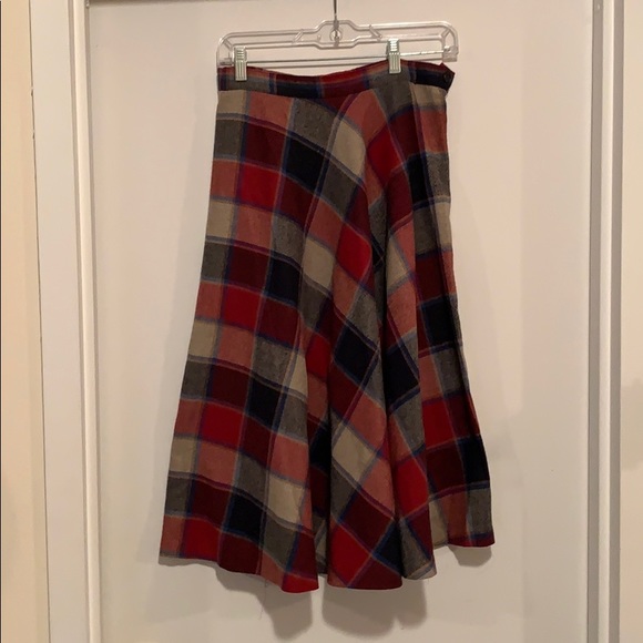 Dresses & Skirts - Beautiful vintage wool a line plaid skirt Dresses & Skirts - Beautiful vintage wool a line plaid skirt